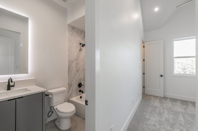 2nd En Suite bath | Image 17