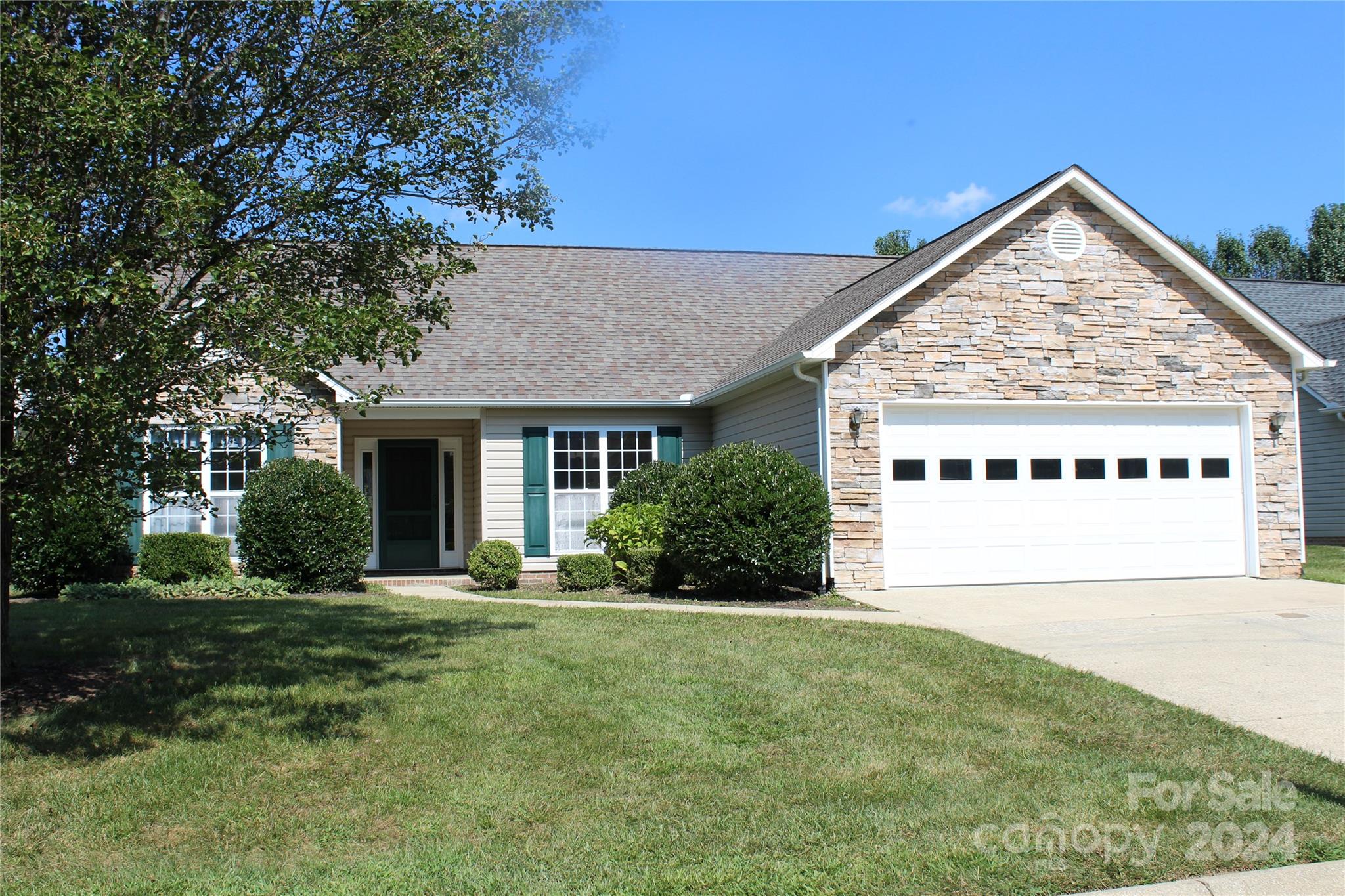 Morning Mist Rd, Fletcher, NC 28732