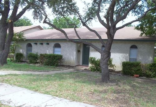 2829 Arcadia Ln, Carrollton, TX, 75007-5402 | Card Image