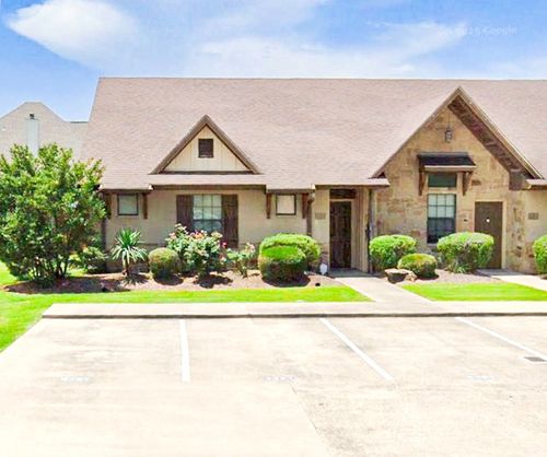 3321 Lieutenant Ave, College Station, TX, 77845-6175 | Card Image