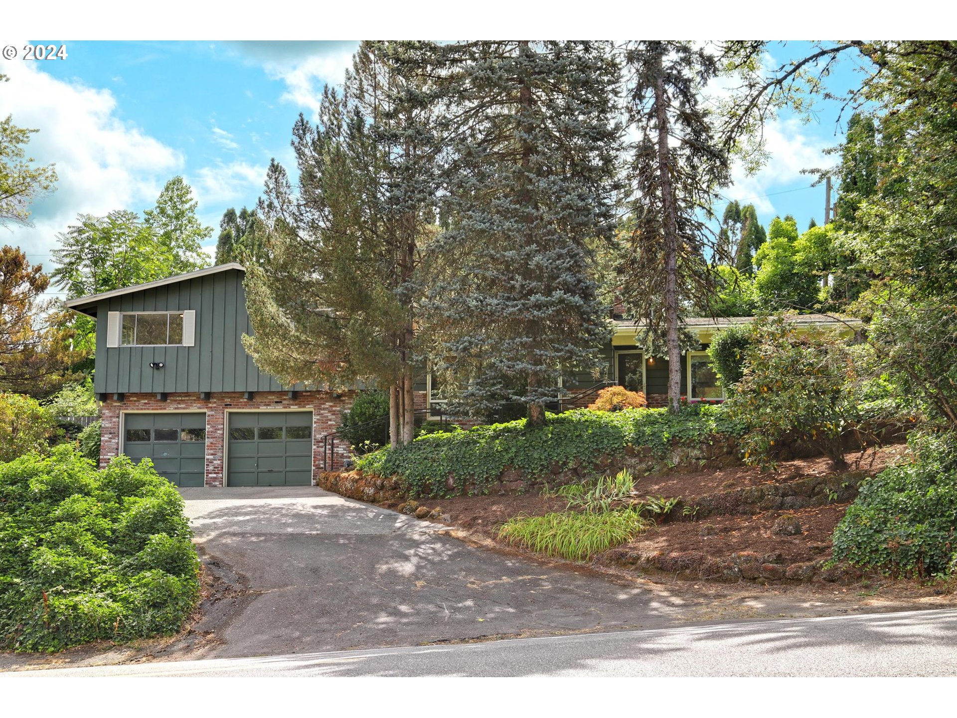 62nd Dr, Portland, OR 97219