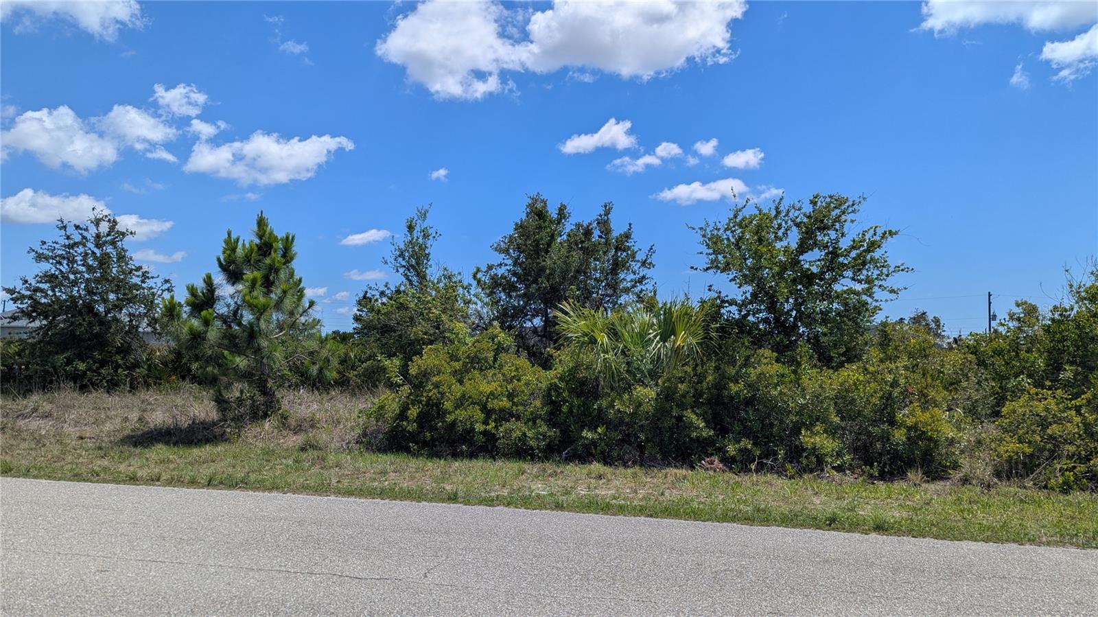 Land in PORT CHARLOTTE 2