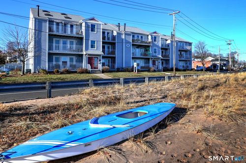 unit-e1-920 Ocean Ave, West Haven, CT, 06516-6449 | Card Image