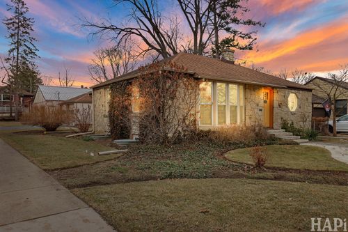 601 S 2nd St, West Dundee, IL, 60118-2805 | Card Image