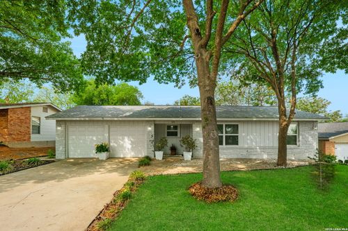 231 Tammy Dr, San Antonio, TX, 78216-3812 | Card Image