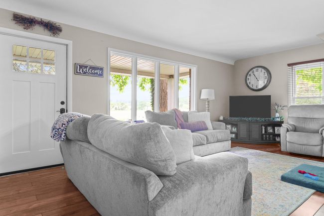 2260 W Bacon Rd, House other with 3 bedrooms, 2 bathrooms and null parking in Hillsdale MI | Image 13