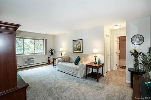 apt-19b-2449 Union Blvd, Islip, NY, 11751-3117 | Card Image