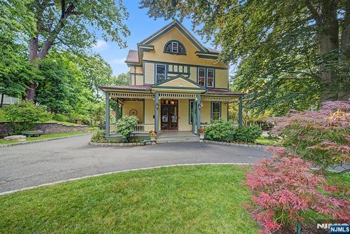 76 Hillside Ave, Tenafly, NJ, 07670-2114 | Card Image