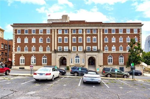 304-315 N Spruce St, Winston-Salem, NC, 27101-2766 | Card Image