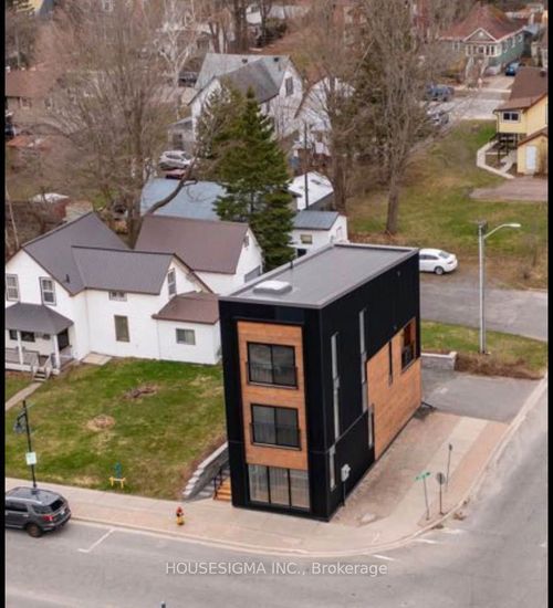 main-floor-98 James St, Parry Sound, ON, P2A1T9 | Card Image