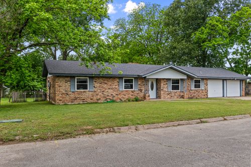202 Mockingbird Cir, Mount Vernon, TX, 75457-3217 | Card Image