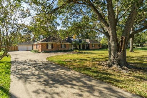 410 Lakeshore Drive, El Lago, TX, 77586 | Card Image