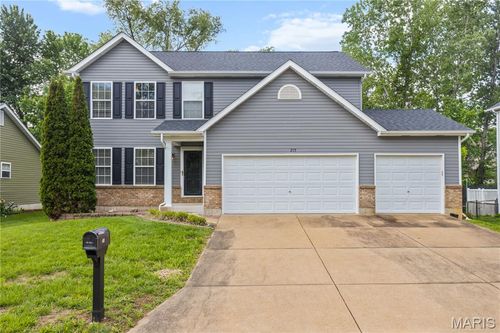 215 Gran Vista Dr, Festus, MO, 63028-4756 | Card Image
