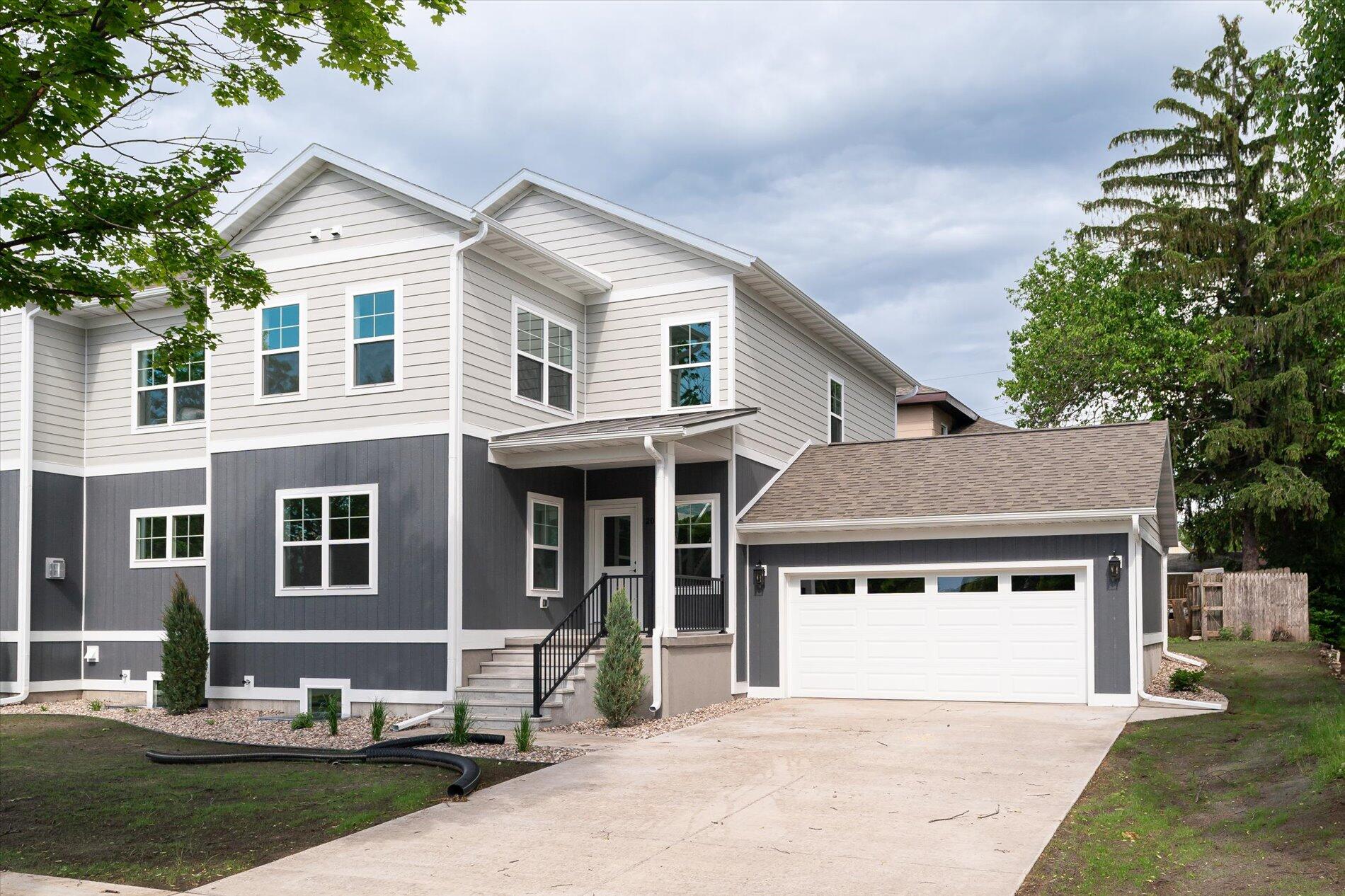 11th St, LA Crosse, WI 54601