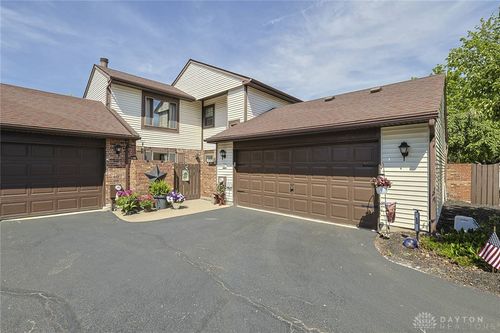 80-1372 Black Forest Dr, Dayton, OH, 45449-3802 | Card Image