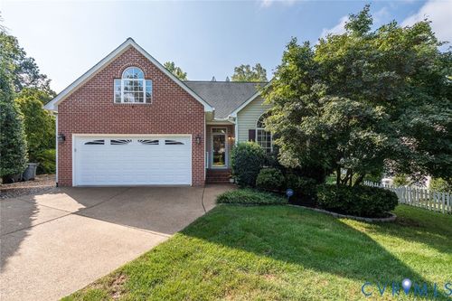 8701 Rockcrest Ct, North Chesterfield, VA, 23235-2900 | Card Image
