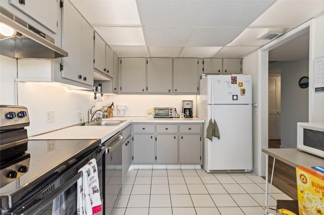 APT-403 - 3000 N Palm Aire Dr, Condo with 2 bedrooms, 2 bathrooms and null parking in Pompano Beach FL | Image 13