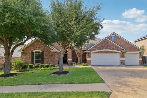 213 Water Oak Dr, Cedar Park, TX, 78613-4066 | Card Image