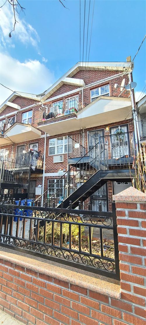 17207 90th Ave, Jamaica, NY, 11432-5578 | Card Image