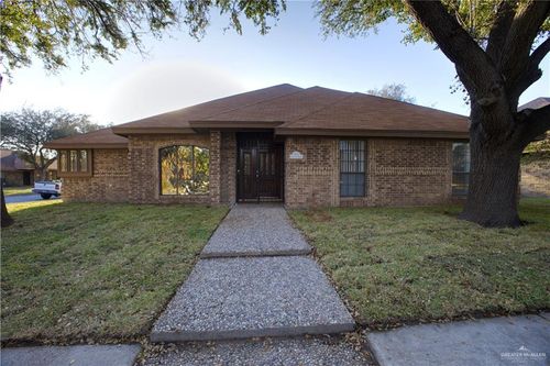 3801 N 1st St, McAllen, TX, 78501-9113 | Card Image