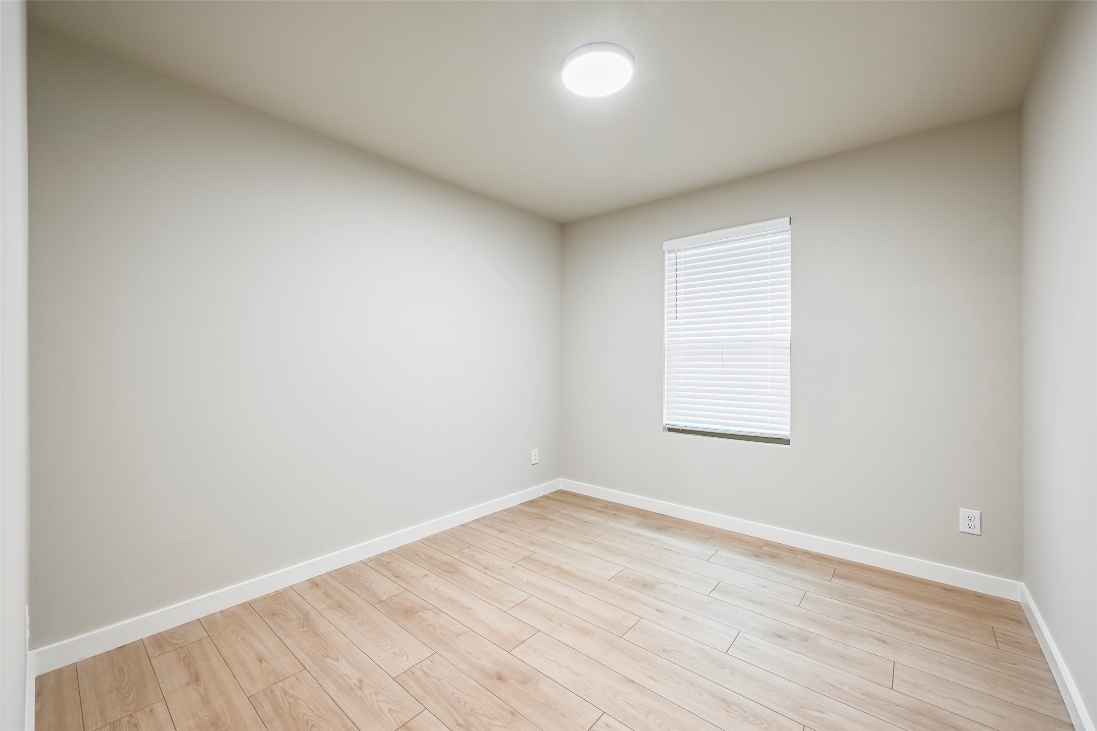 Residential Lease in Lavon 4