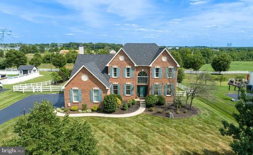 33 Knights Crest Ct, Souderton, PA, 18964-2280 | Card Image