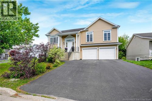 70 Red Maple Crt, Fredericton, NB, E3B0E1 | Card Image