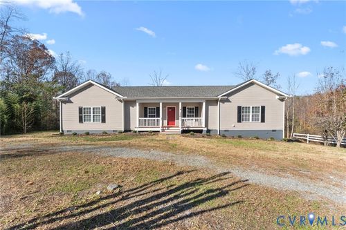 228 Hidden Springs Ln, Aylett, VA, 23009-2040 | Card Image