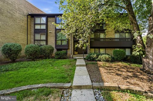 13201c-11561 Rolling Green Ct, RESTON, VA, 20191-2241 | Card Image