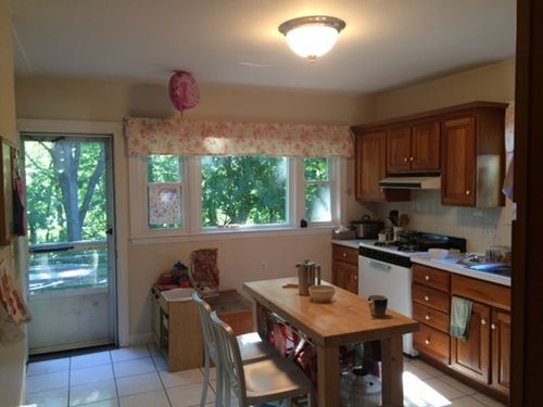 1-35 Everett Ave, Watertown, MA, 02472-1881 | Card Image