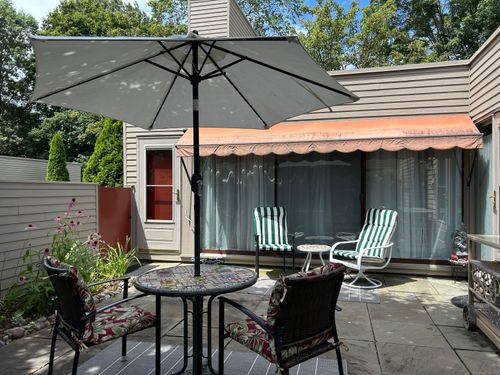 23 Charlton Hill Rd, Hamden, CT, 06518-2550 | Card Image