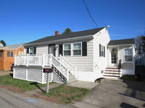 12 63rd St, Newburyport, MA, 01950-4447 | Card Image