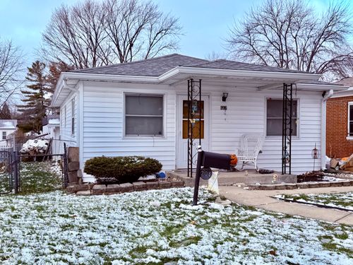 208 5th Ave, Beech Grove, IN, 46107-1330 | Card Image
