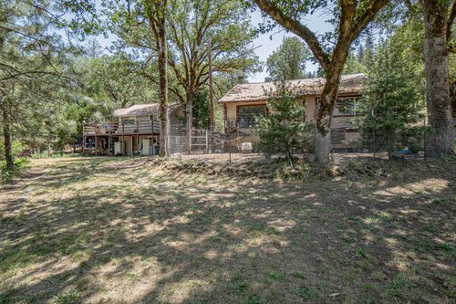 6534 Crowfoot Rd, Trail, OR, 97541-9621 | Card Image