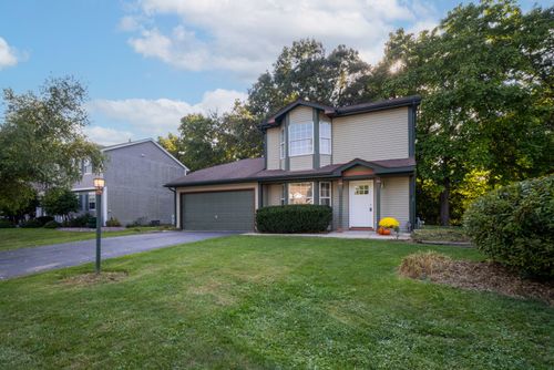 4125 Hale Ln, Island Lake, IL, 60042-8200 | Card Image