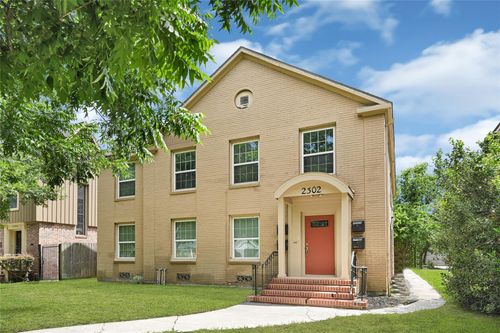 1-4-2302 Blodgett St, Houston, TX, 77004-5495 | Card Image