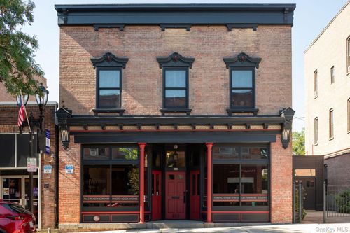 469 Main St, Beacon, NY, 12508-3305 | Card Image