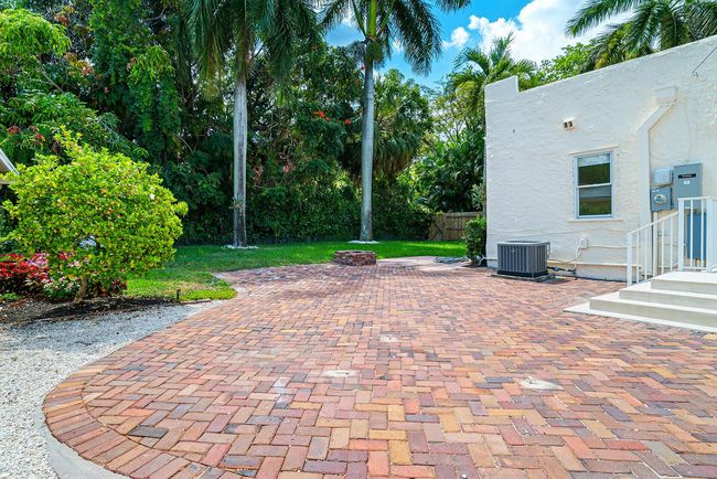 813 Avon Rd, House other with 4 bedrooms, 2 bathrooms and null parking in West Palm Beach FL | Image 24