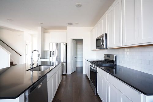 304 Northview Ln, Georgetown, TX, 78628-2691 | Card Image