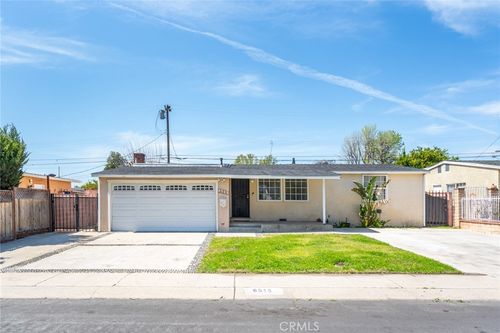 8515 Mammoth Ave, Panorama City, CA, 91402-3818 | Card Image