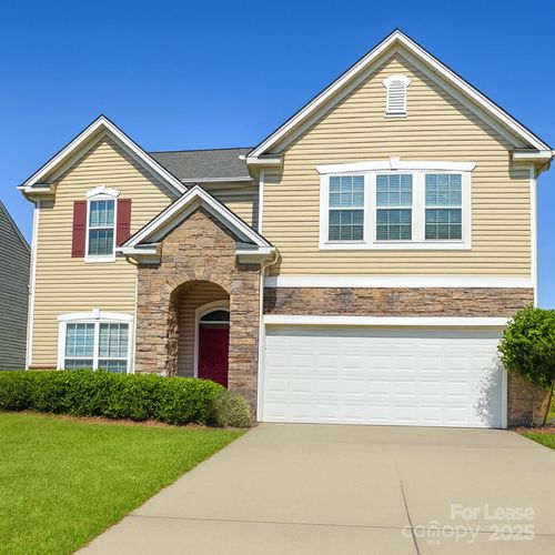 1552 Moss Creek Dr, Harrisburg, NC, 28075-8659 | Card Image