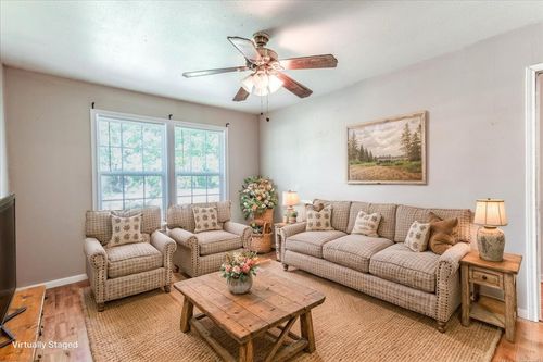 1901 Beck St, Bryan, TX, 77803-3677 | Card Image