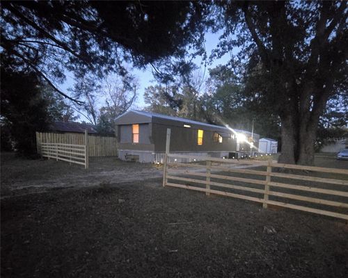 2820 Barnes St, Marianna, FL, 32448-4257 | Card Image