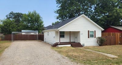 410 E Spruce Street, House other with 2 bedrooms, 1 bathrooms and null parking in Whitewright TX | Image 1