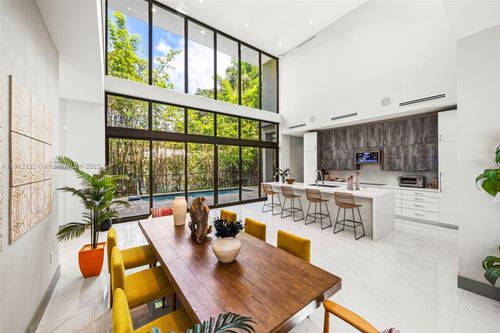 4185 Ventura Ave, Coconut Grove, FL, 33133-6334 | Card Image