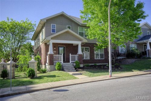 7221 Field Ave, Saint Louis, MO, 63116-4053 | Card Image
