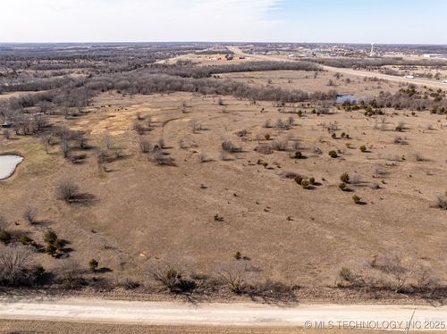 2715 E Coplin St, Okemah, OK, 74859 | Card Image