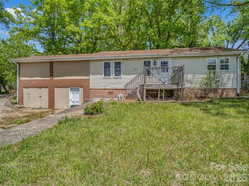 1916 Old Spartanburg Rd, Hendersonville, NC, 28792-6654 | Card Image