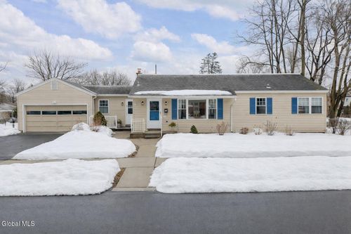 27 Croswell St, Albany, NY, 12206-1211 | Card Image