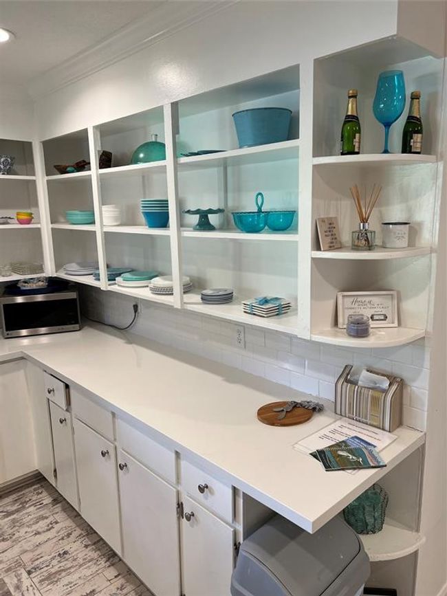 1436 Tx 124, House other with 3 bedrooms, 2 bathrooms and null parking in High Island TX | Image 4